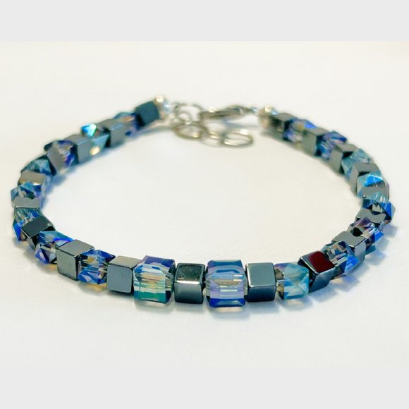 Iridescent Blue & Hematite Bead Bracelet - Picture 1 of 3